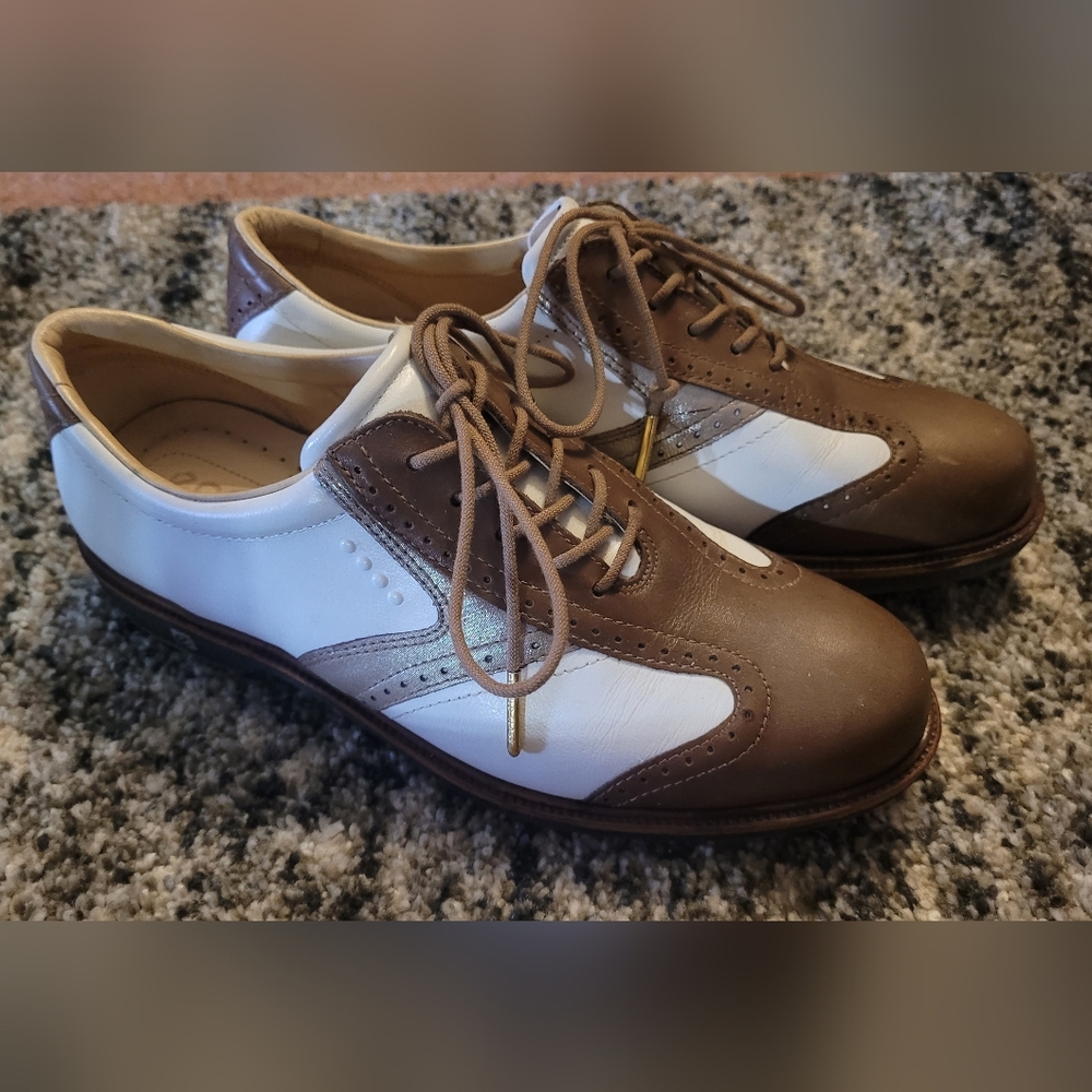 Women's Ecco Oxford Brown & White Golf Shoes